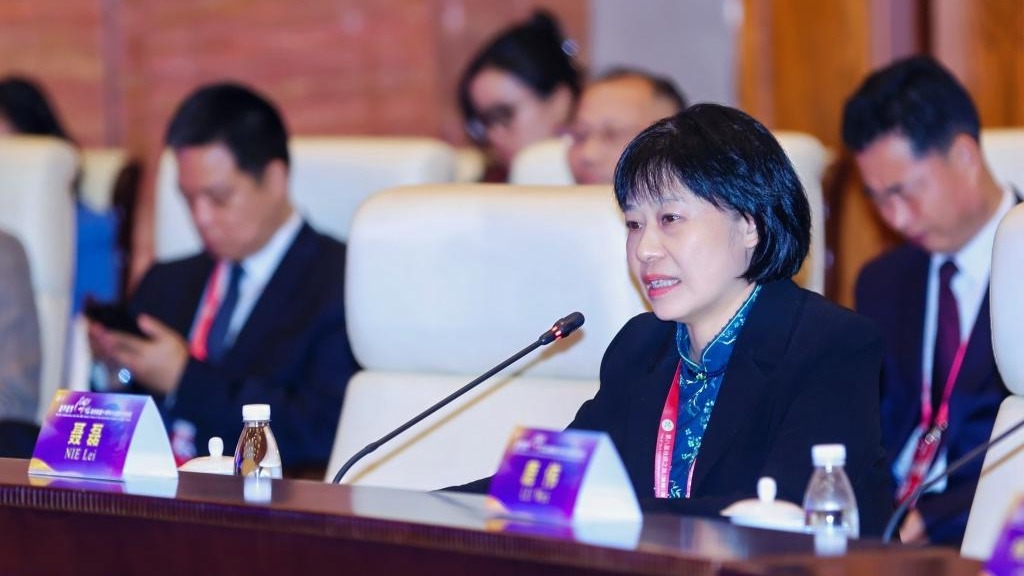 Nie Lei Attends the 8th Silk Road (Dunhuang) International Cultural Expo