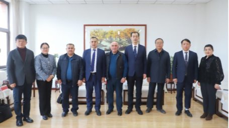 Delegation of Urgench State University, Uzbekistan visited Lanzhou Jiaotong University