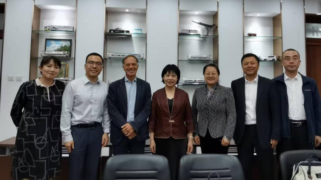 Lanzhou Jiaotong University Holds Cooperative Exchange Symposium with Roma Tre University, Italy