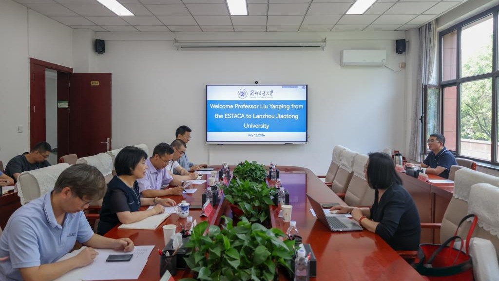 ESTACA Delegation Visits LZJTU