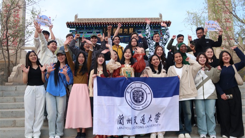 LZJTU holds activities to celebrate the International Chinese Language Day